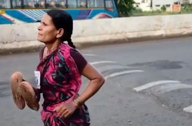 Madre se vuelve viral por correr descalza una carrera para poder comprar los útiles escolares de su hija
