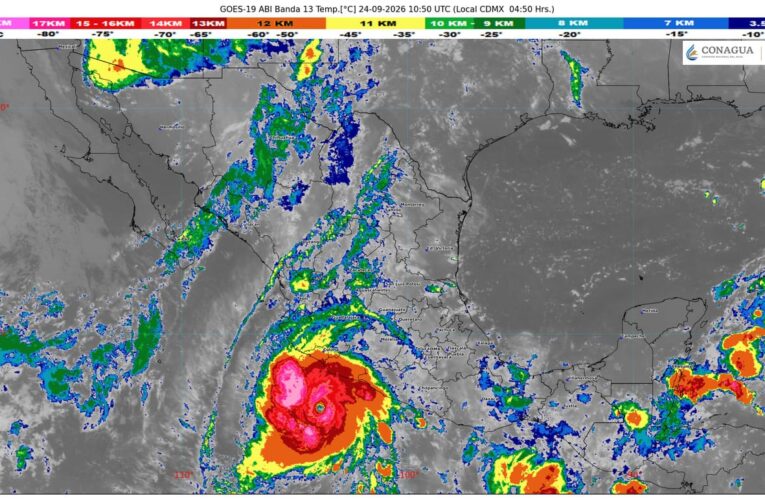 Huracán Polo se desplaza paralelo a costas mexicanas