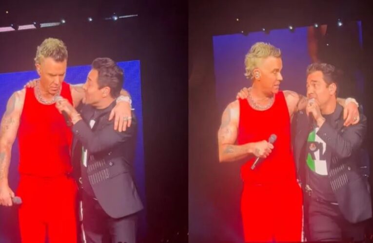 Robbie Williams sorprende al invitar a Omar Chaparro a su concierto en CdMx; cantaron juntos tras 20 años
